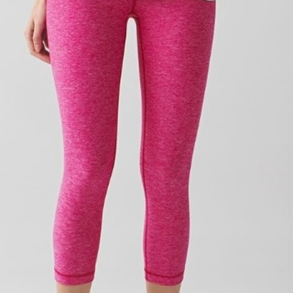 Lululemon Wunder Under Crop II - Picture 4 of 8